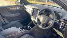 Volvo XC40 2.0 B4P Ultimate Dark 5dr Auto Petrol Estate